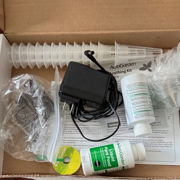 In-Home Aero-Garden System - Picture 4 of 7